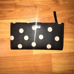 Brand New Kate Spade Stacey wallet